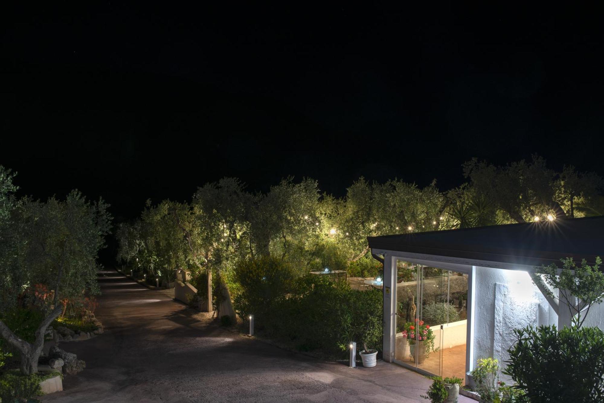Hmo Glamping & Suites In Vignanotica 마티나타 외부 사진
